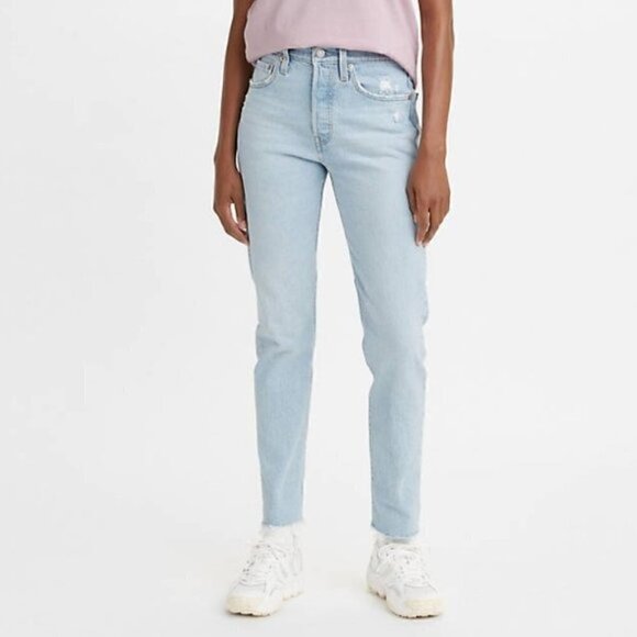 NWT Levi's 501 Skinny Jeans Size 26 High Waist Distressed Blue Light Wash - Picture 1 of 8